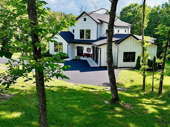 445 Forest View Rdg, Shelbyville, KY 40065