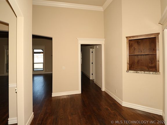 5th image of 6717 E 86th Pl
