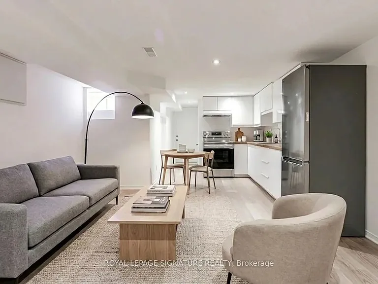 641 Ossington Ave #BASEMENT — Photo 1
