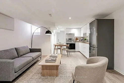 641 Ossington Ave #BASEMENT Photo 1