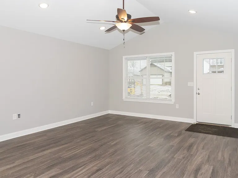 101 Bellbrook Ln — Photo 5