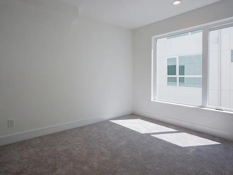 2843 S Myrtle St — Photo 14