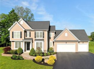 11 Camellia Rise, Fairport, NY 14450