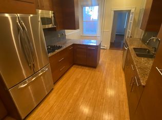 17 Gibbs St APT 1, Brookline, MA 02446