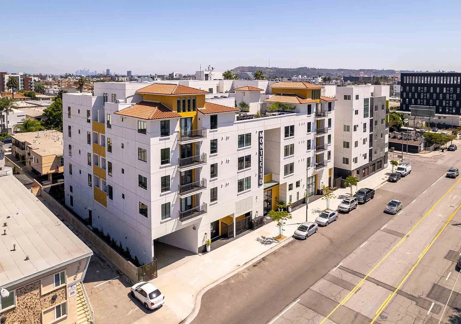 Montecito Lofts — Photo 3