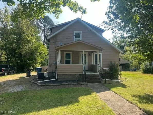 120 Middle St, Wellington, OH 44090