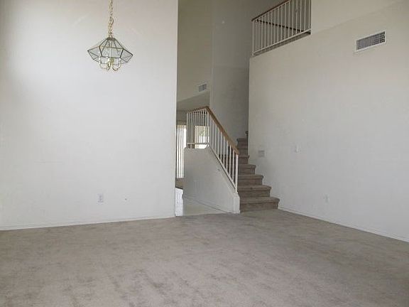 3rd image of 8638 W Echo Ln