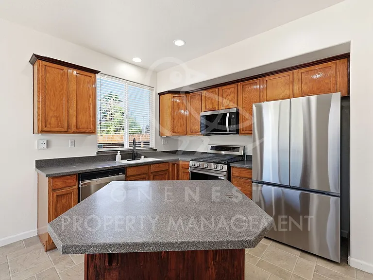 3518 Garden Rose Dr — Photo 9