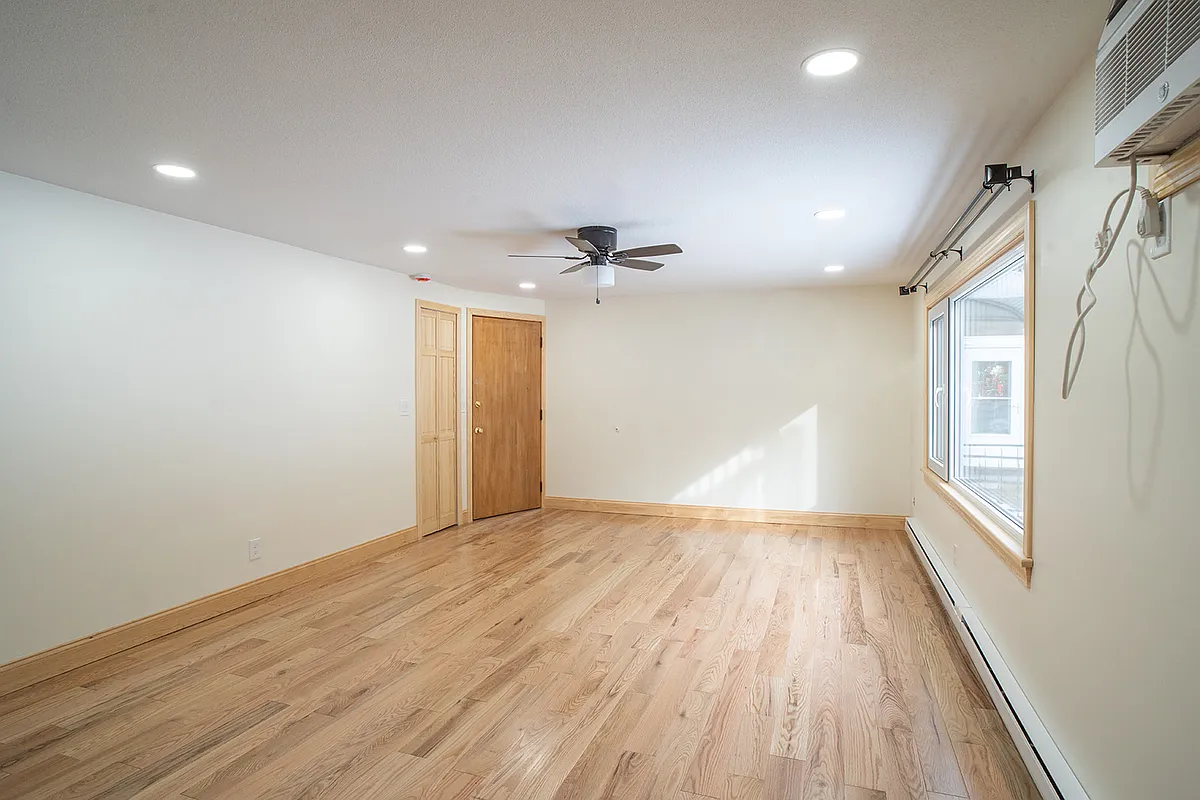 Building Photo - 58 Freeman Dr #2