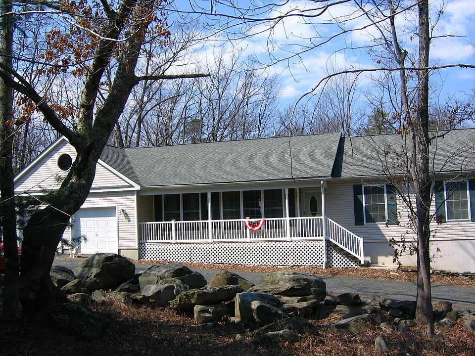 Ranch/2 car gar./walkout basement