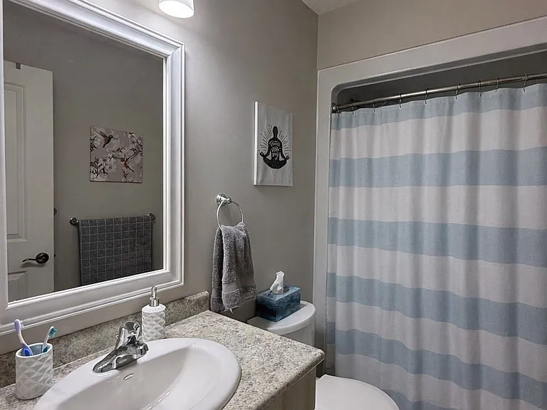 5 McIntosh Cres — Photo 15