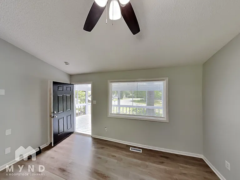 200 Buckskin Dr — Photo 6