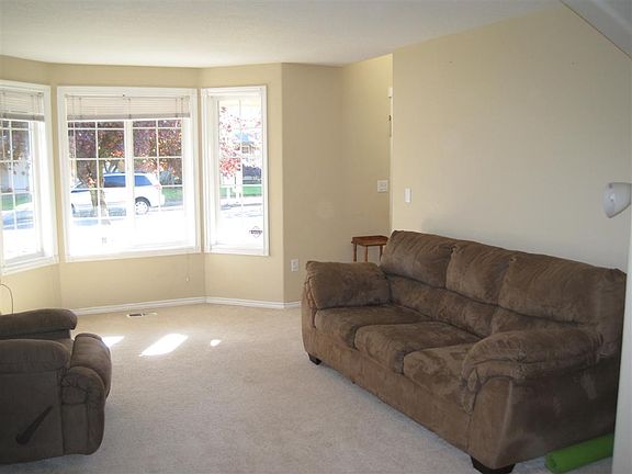 5th image of 10506 NE 94th St