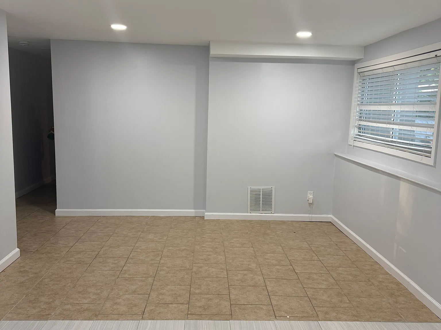 Kings Park Rd, Commack — Photo 2