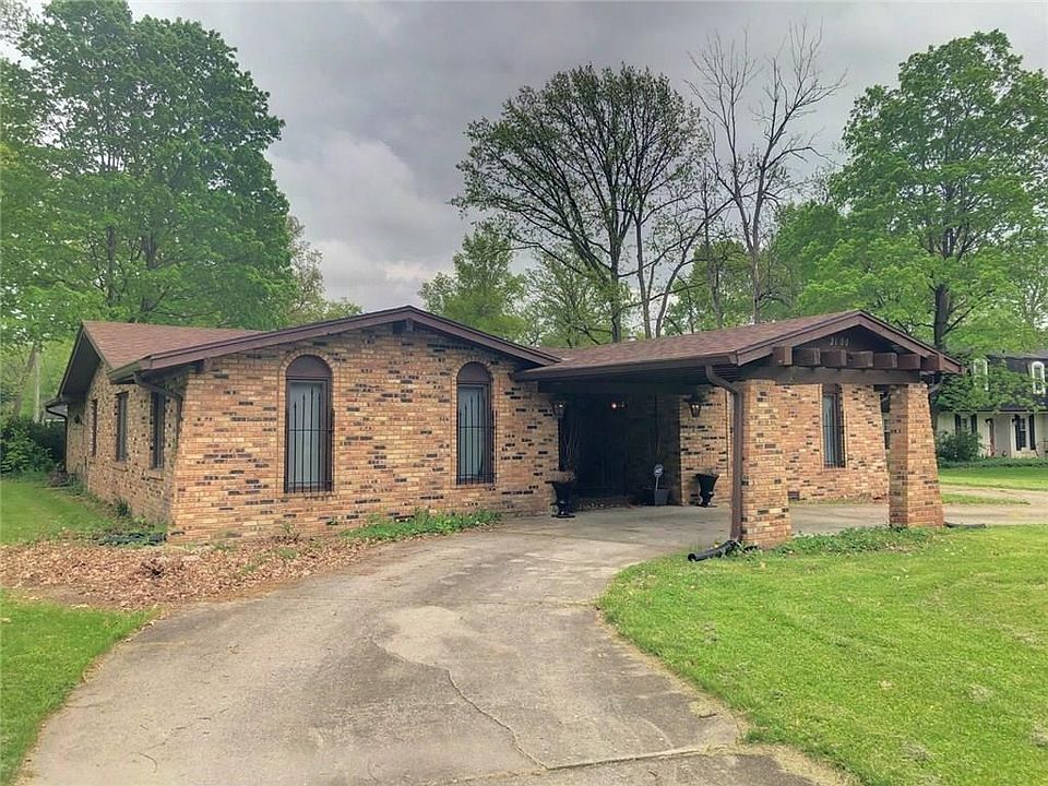 1st image of 2100 Dena Dr