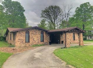 2100 Dena Dr, Anderson, IN 46017