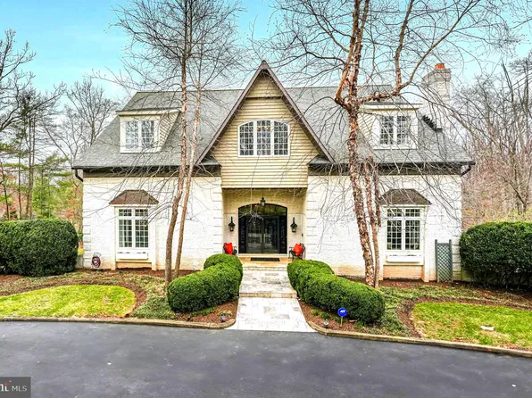 10500 Walter Thompson Dr, Vienna, VA 22181