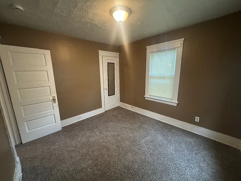 1056 E 99 ST. Cleveland, OH 44108 — Photo 4