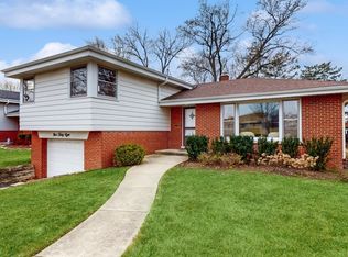 938 S Bryan St, Elmhurst, IL 60126