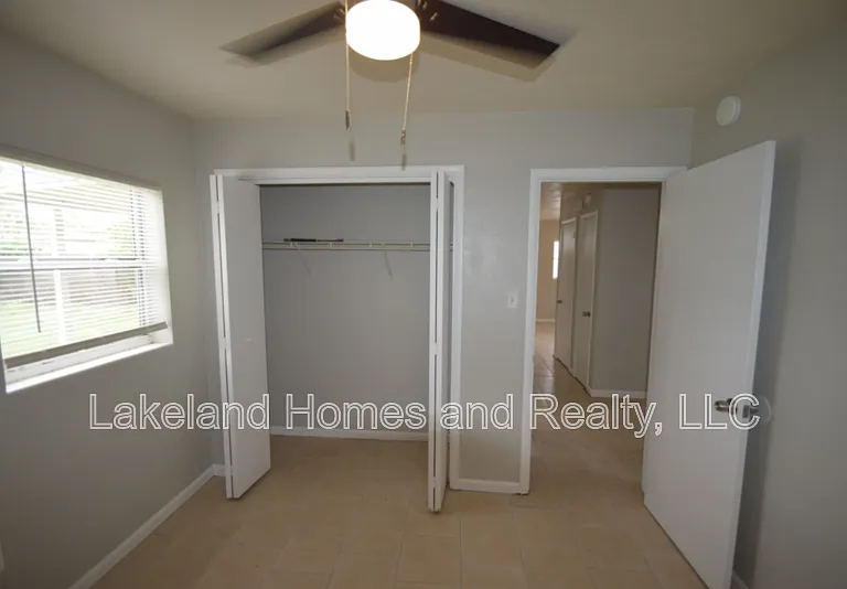 1213 W Patterson St — Photo 12