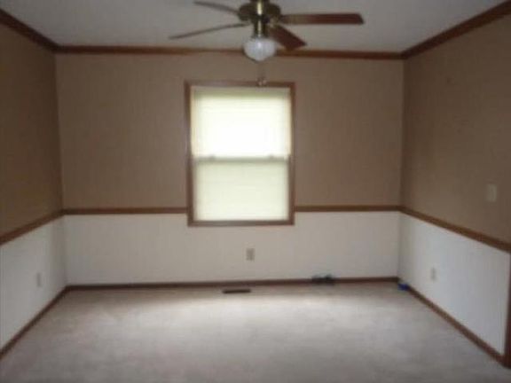 4th image of 141 Juniper Ave