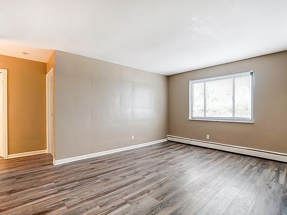 4th image of 2886-2890 W McMicken Ave