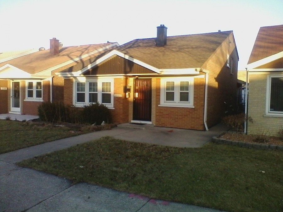 2nd image of 5937 S Parkside Ave