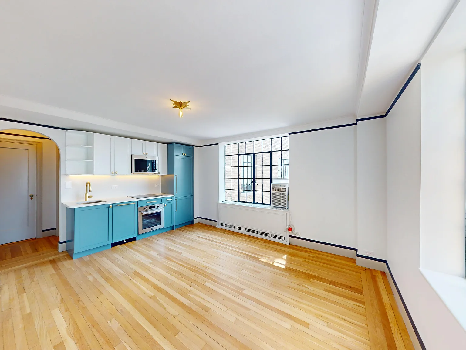 1 Christopher Street — Photo 3