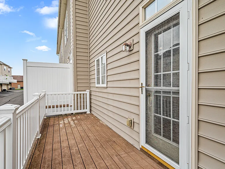 208 Village Pl — Photo 28