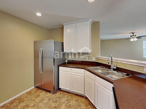 3rd image of 3613 Camino Real Trl