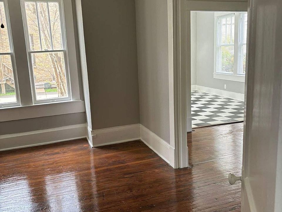 1st image of 5209 Crawford St #1