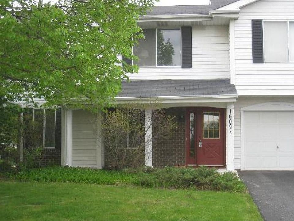 1st image of 1609 Durham Ct APT A