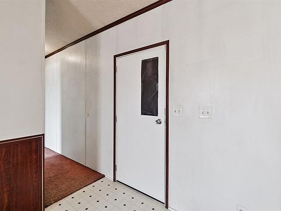 4th image of 20508 SE 95th St