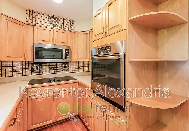 8239 Doctor Craik Ct — Photo 9