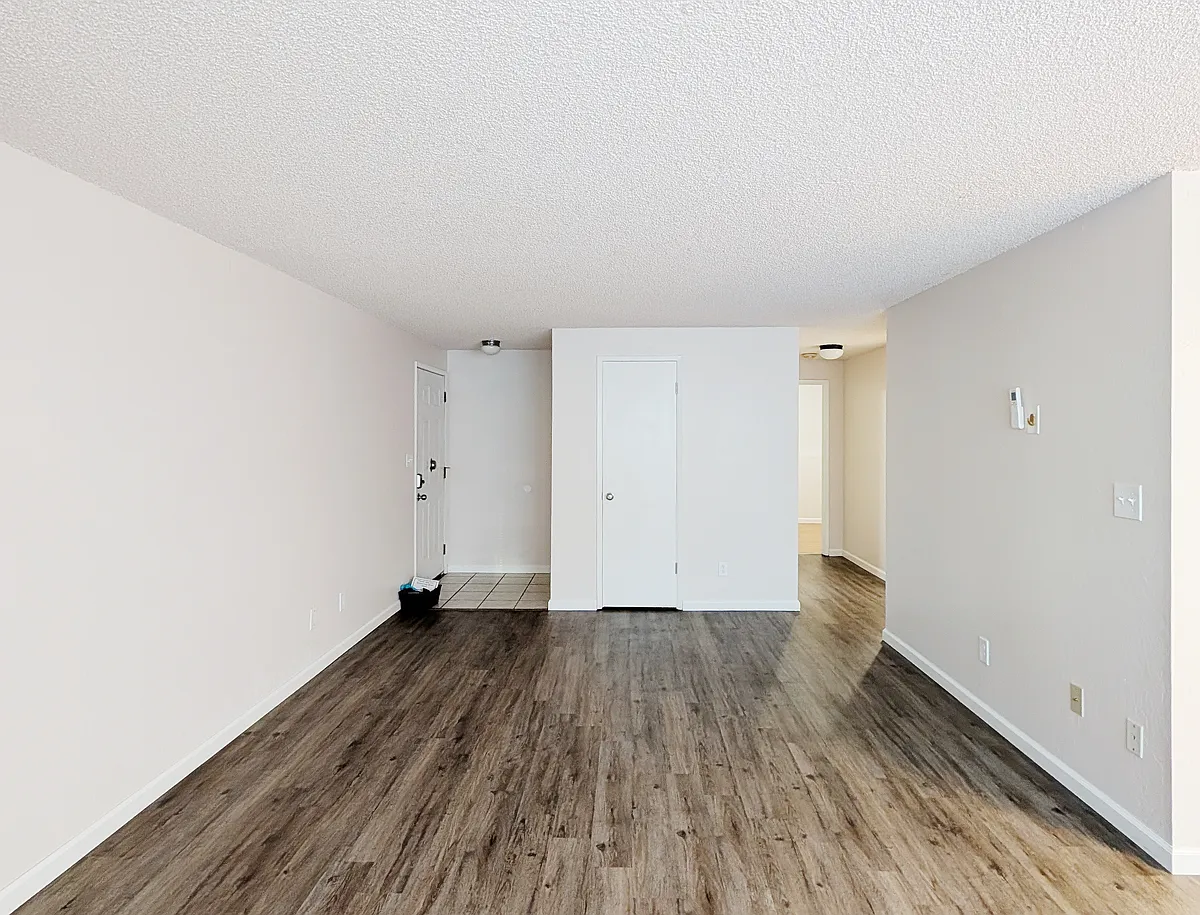 Building Photo - 8523 23rd Ave NE #1
