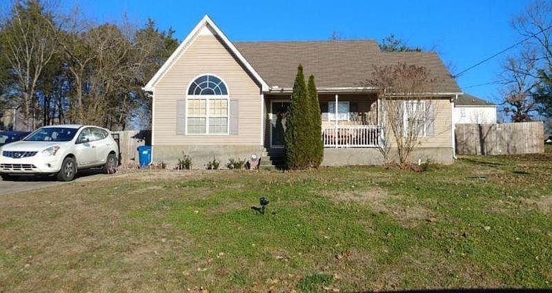 1st image of 402 Slippery Rock Dr