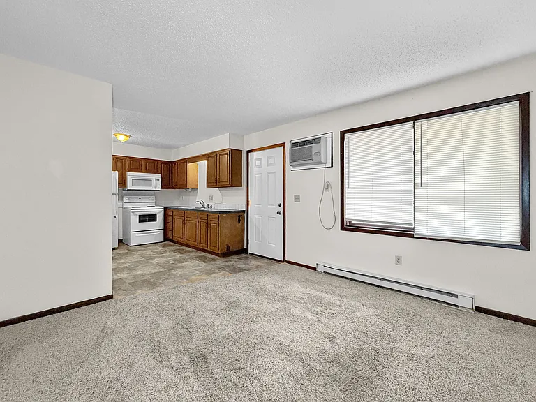 133 Beedle Dr #7 — Photo 1