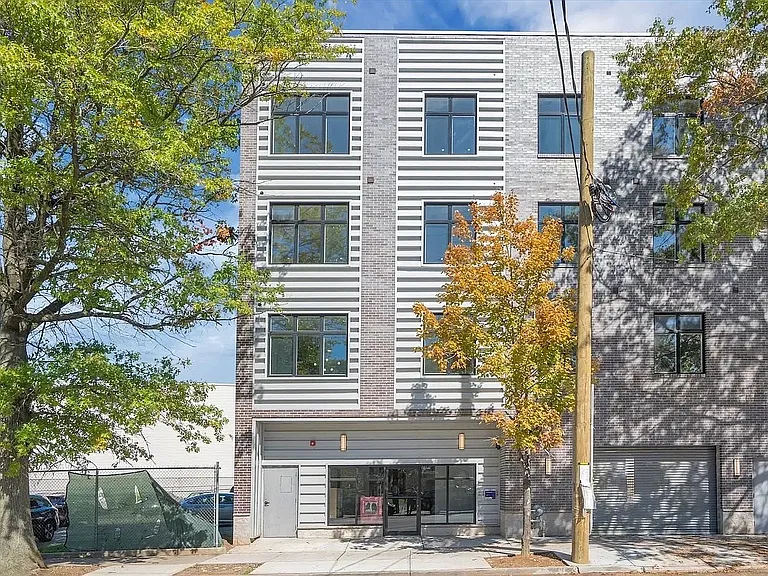 276 Duncan Ave #2 — Photo 25