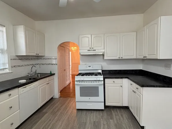 1680 N Shore Rd #2L, Revere, MA 02151