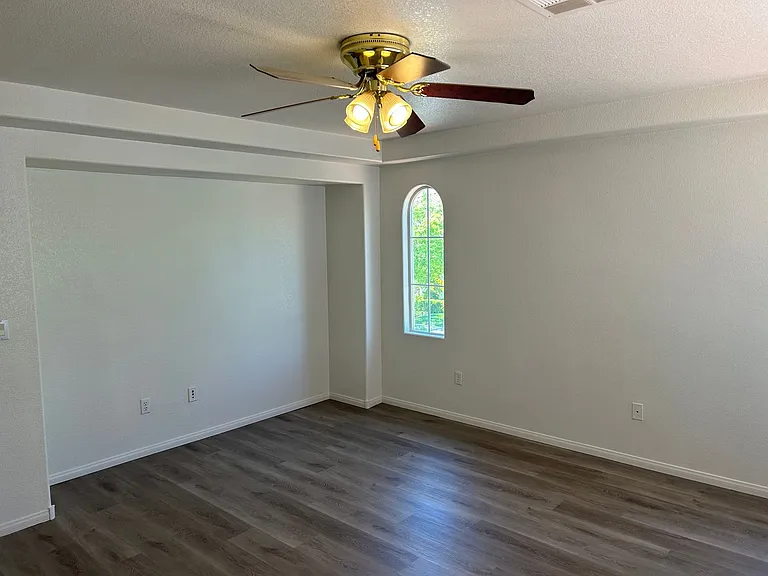 10296 Magnolia Tree Ave — Photo 13