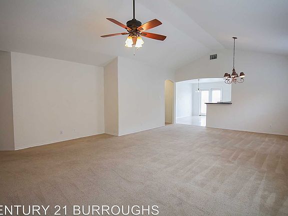 3rd image of 2110 Opelousas Trl