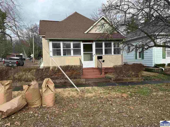 1055 Anderson St, Clinton, IN 47842