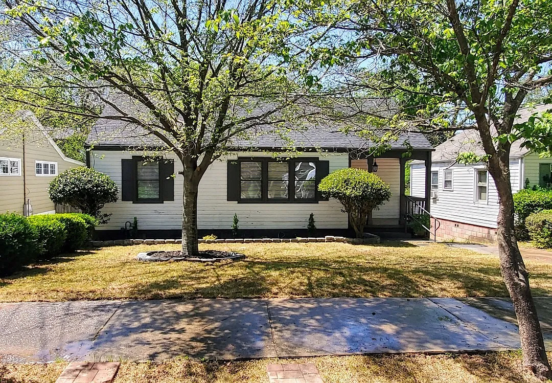 3 bed, 1101 sqft, $2,975 — Photo 4