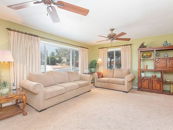 5th image of 1636 Greenfield Dr