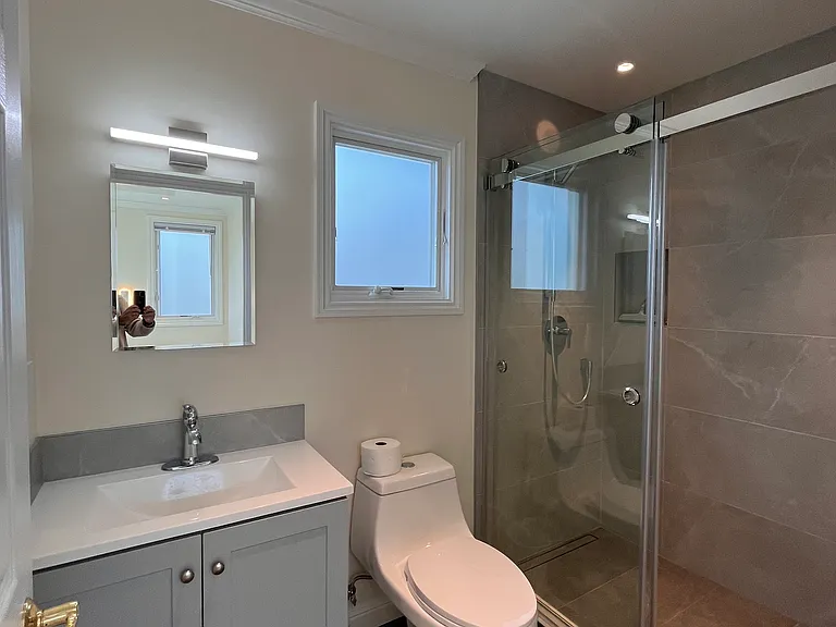942 Clara Dr #A — Photo 10