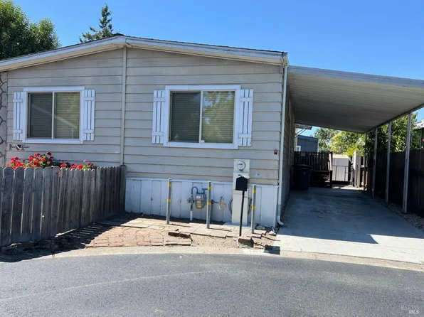 101 Leisure Park Circle, Santa Rosa, CA 95401