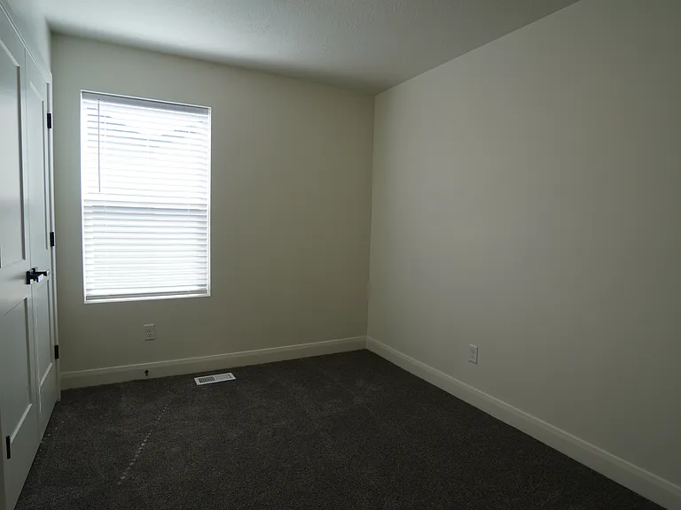 2925 S Highway 89 #12 — Photo 13