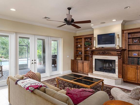 2nd image of 7017 Strafford Oaks Dr