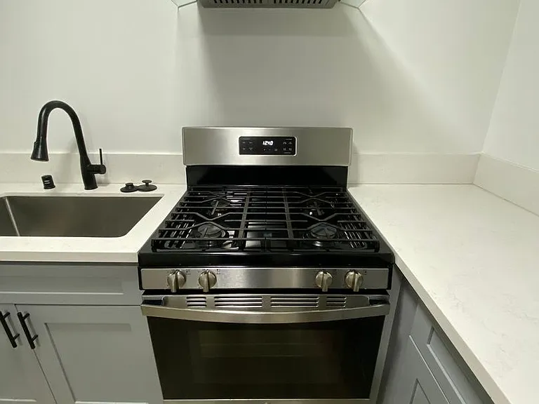 435 N. Euclid — Photo 15