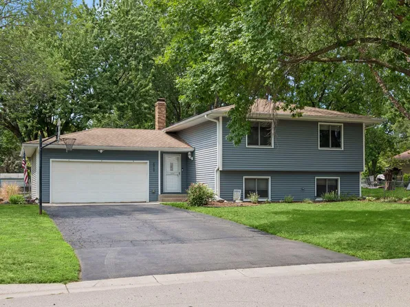 20749 Italy Ave, Lakeville, MN 55044
